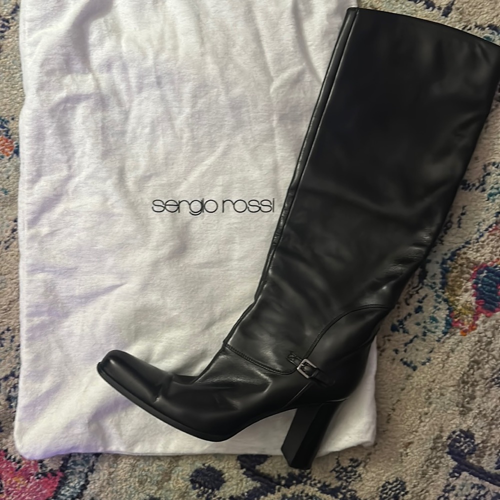 Vintage Size 38 Sergio Rossi knee-high black boots.